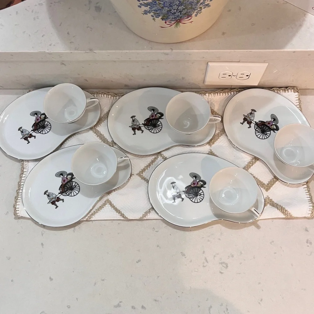 Arita Snack plates and tea cup Pattern name Rikisha Set of 5 Vintage